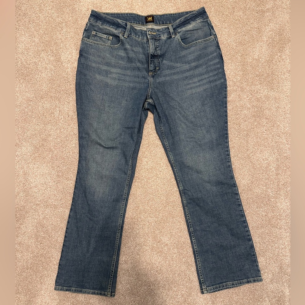 Lee Women's Bootcut Mid-Rise Blue Jeans